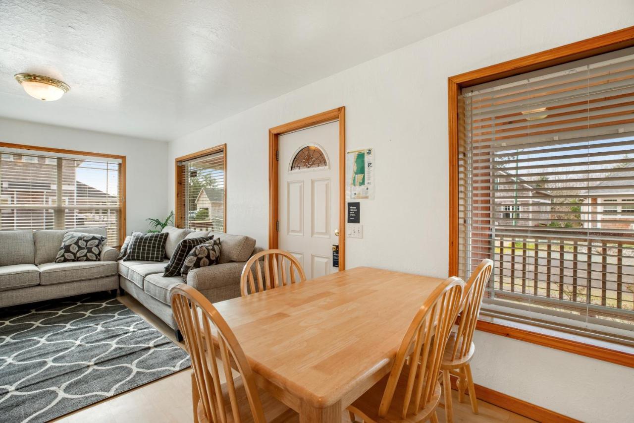 Samuel'S Haven Villa Rockaway Beach Exterior photo