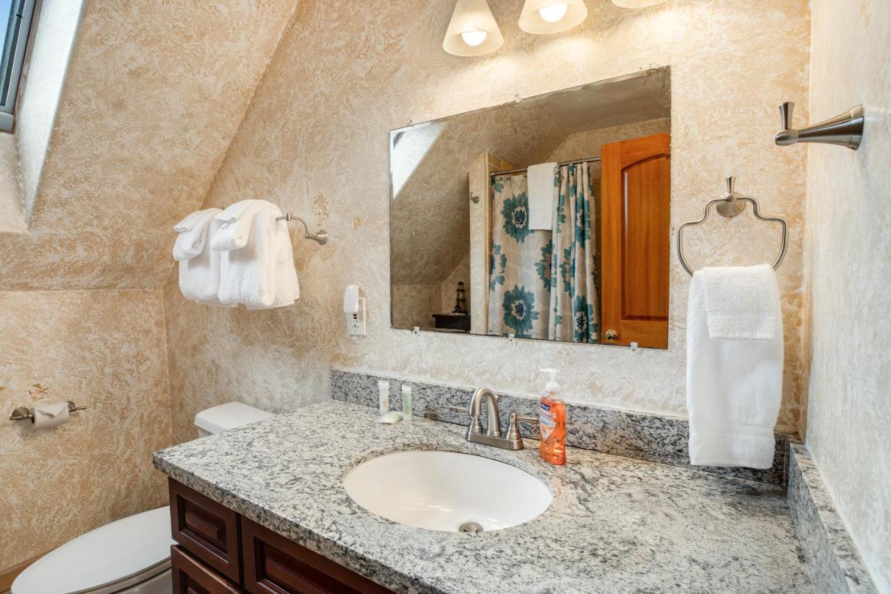 Samuel'S Haven Villa Rockaway Beach Exterior photo